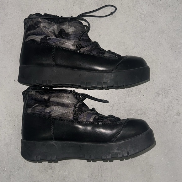 Prada Leather snow boots - Picture 5 of 5